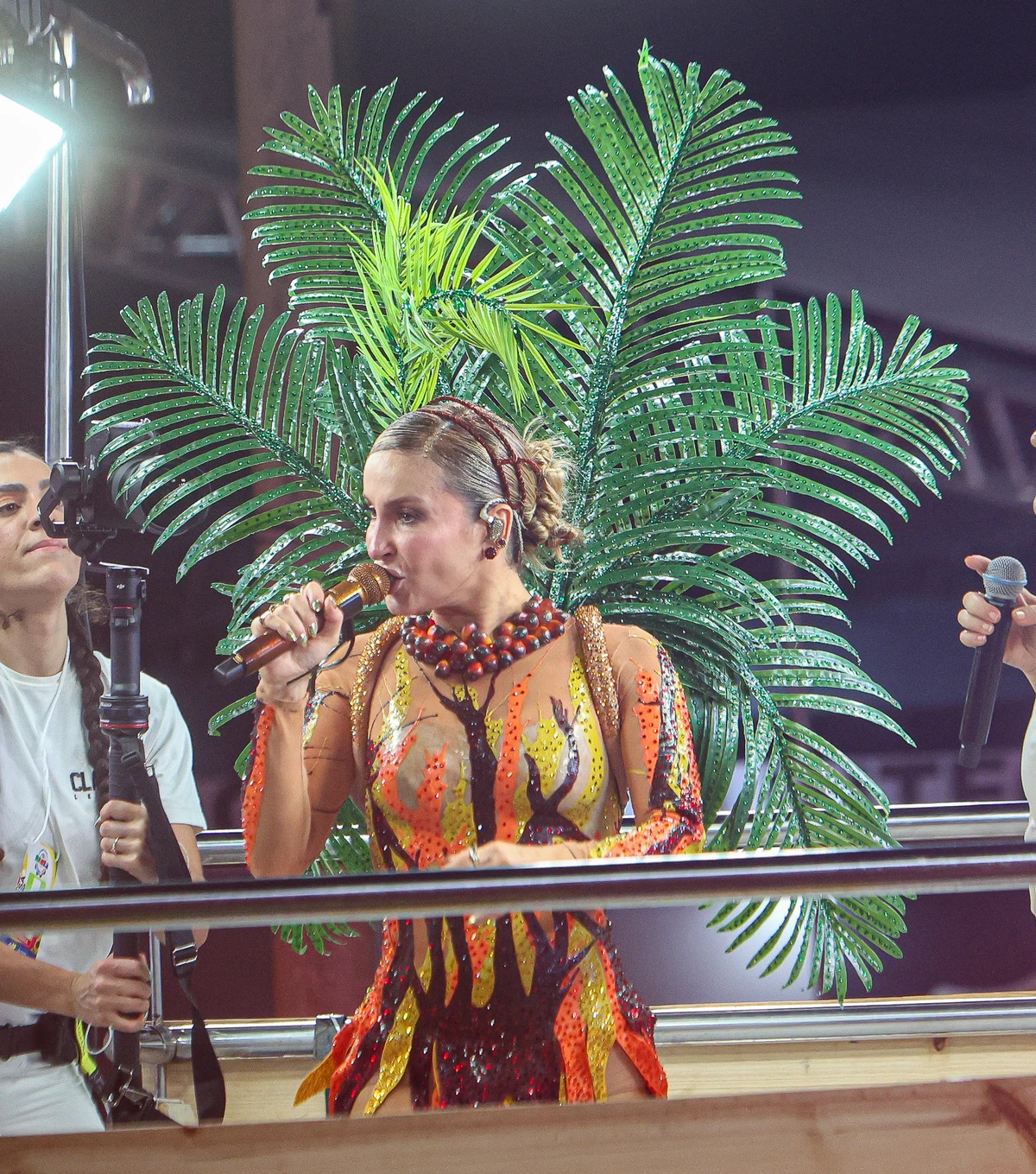 Cláudia Leitte se apresenta no circuito Barra-Ondina por Tomze Fonseca/ AgNews