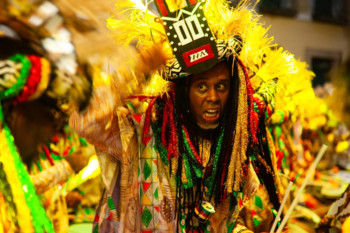 Saída do Olodum atrai artistas, turistas e a população de Salvador para o Centro Histórico por Sora Maia/CORREIO
