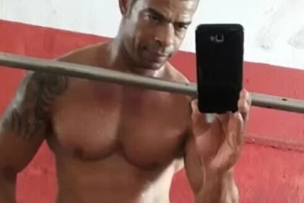 Edmárcio foi morto dentro da própria casa por Reprodução