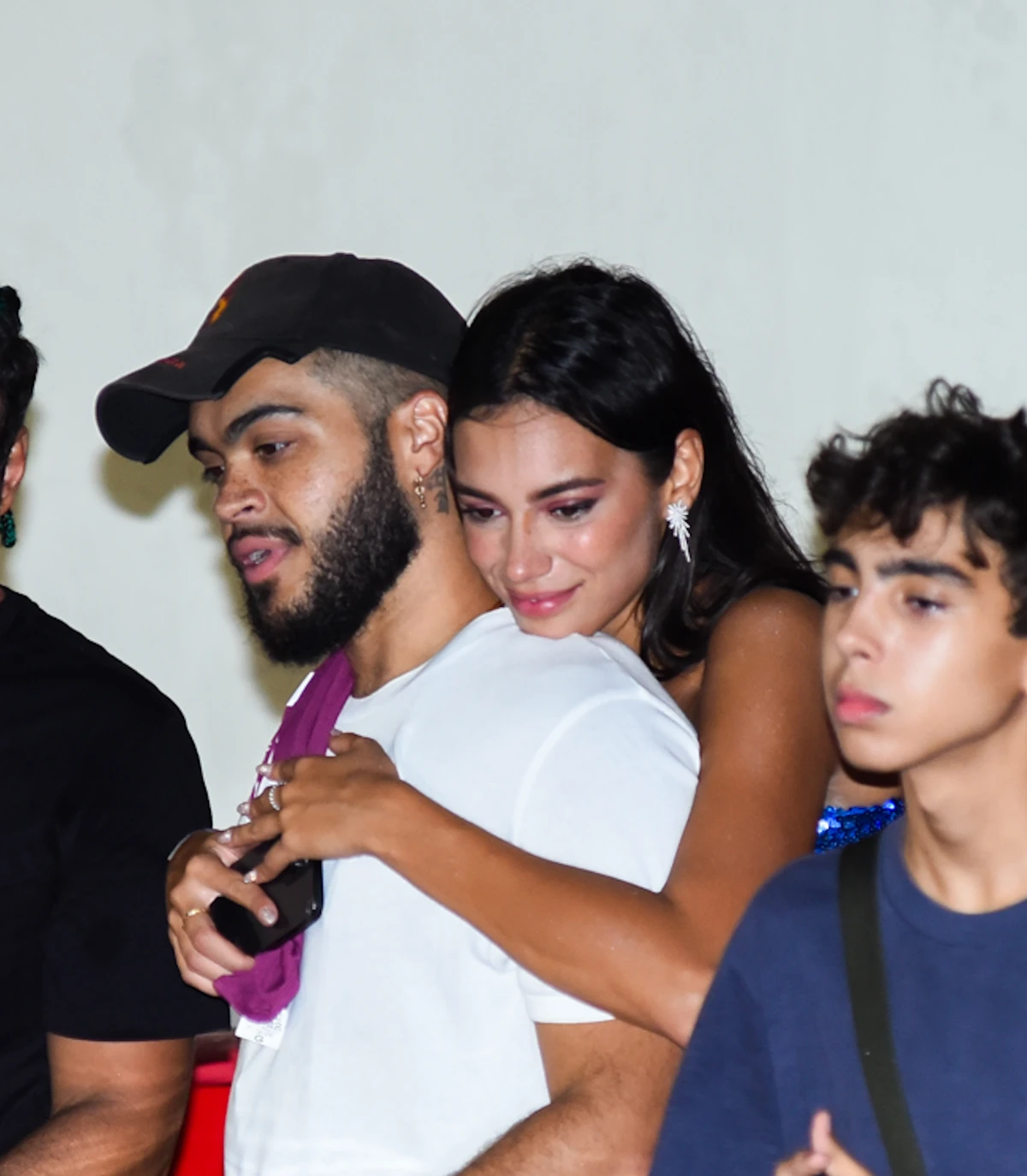 Francisco Gil com a namorada, Alane Dias e Dom Gil por Webert Belicio / Agnews