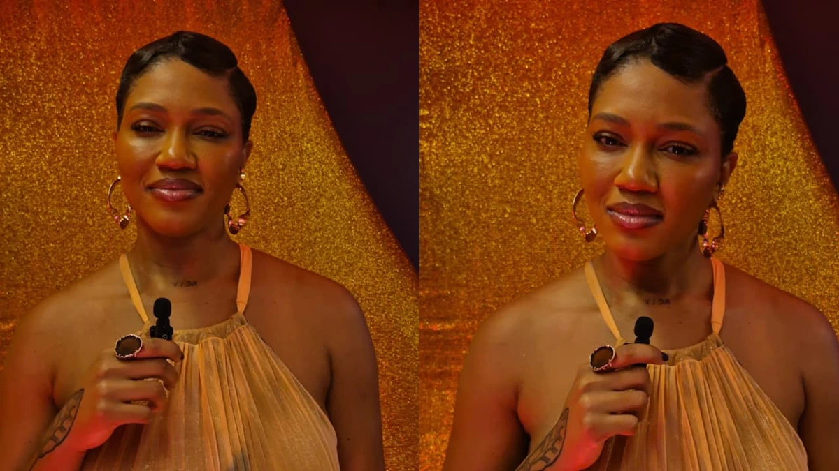 Luedji Luna celebra Preta Gil no camarote da família