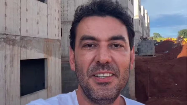 Thales Alves Naves Machado por Reprodução