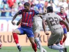 Imagem - Bahia sofre empate no fim e fica no 2 a 2 com Jacuipense na Fonte Nova