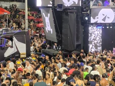 Imagem - Máquina de louco e de dinheiro: foliões do BaianaSystem aproveitam para fazer grana extra no Carnaval