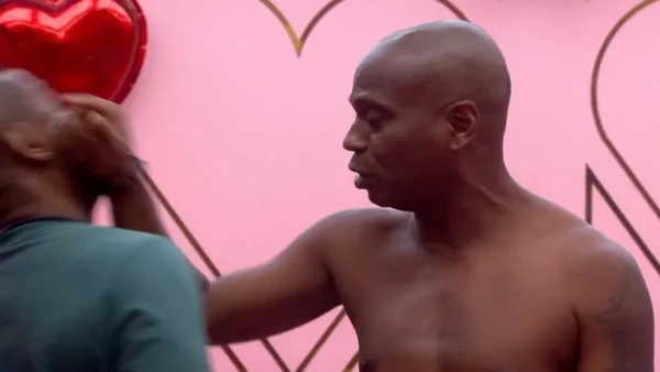 Edilson Capetinha foi acusado de agredir Leandro Boneco