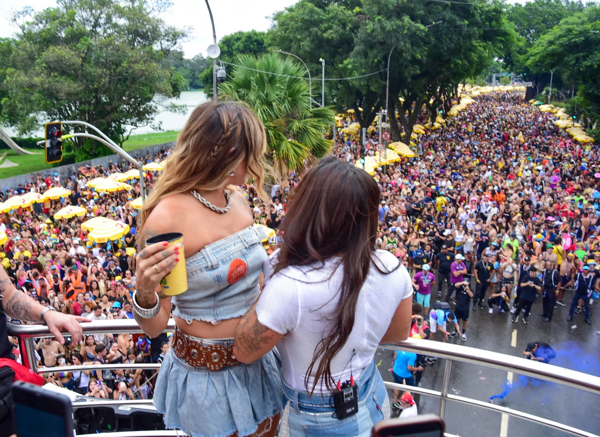 Lauana Prado e Tati Dias por Edu Araujo/Agnews