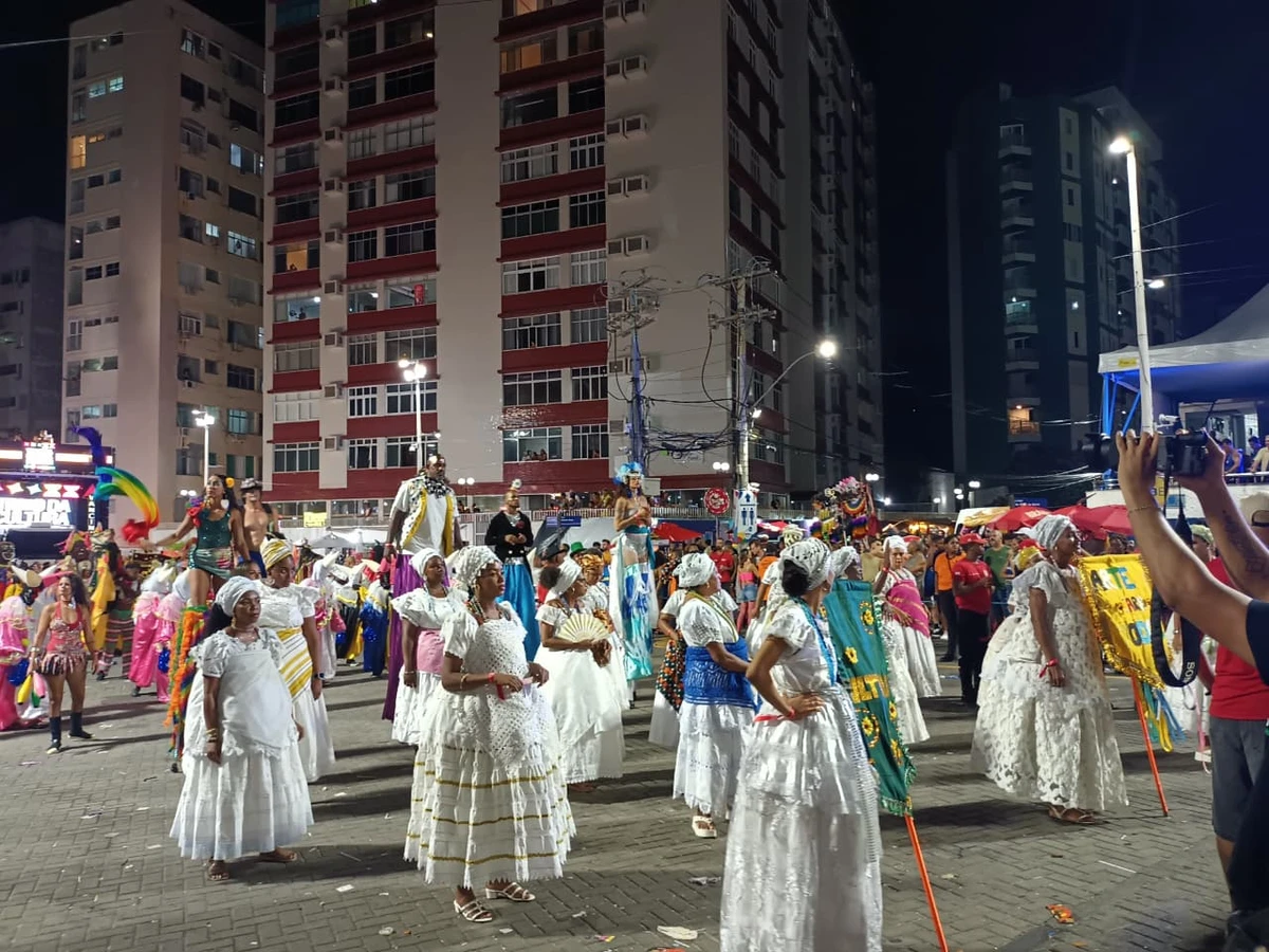 Trio da Cultura pelo circuito Barra/Ondina por Pedro Carreiro/CORREIO