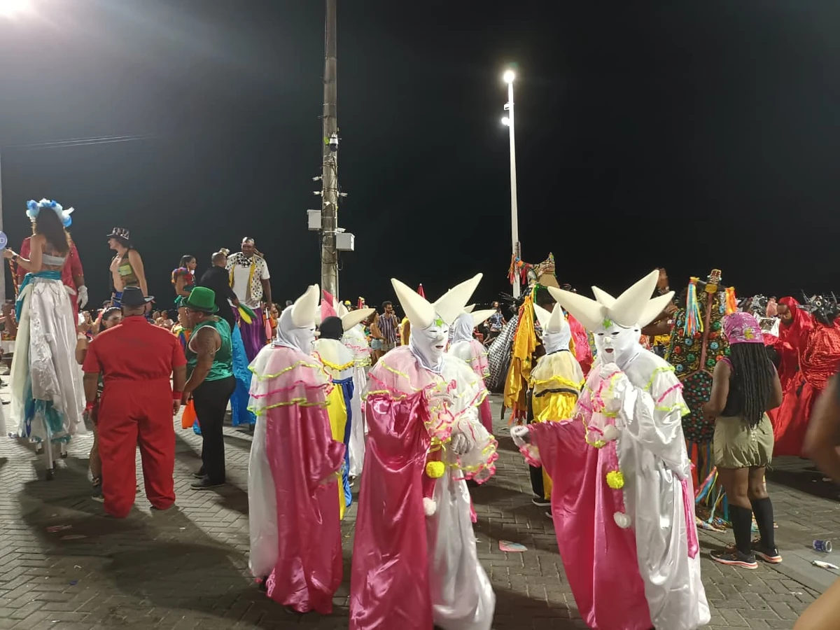 Trio da Cultura pelo circuito Barra/Ondina por Pedro Carreiro/CORREIO