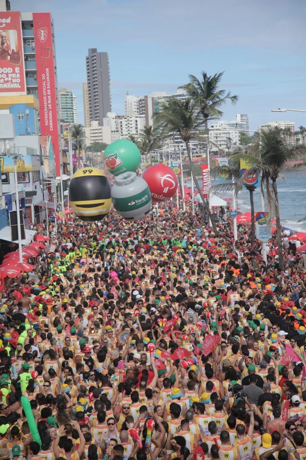 Veja as fotos do Bloco Coruja neste sábado (14) de Carnaval por Sora Maia/CORREIO