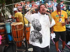 Imagem - AO VIVO: assista à transmissão do Carnaval de Salvador 2026 deste domingo (15)