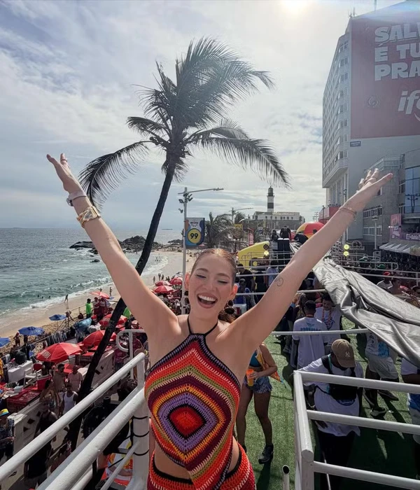 Ana Clara no Carnaval de Salvador por Reprodução