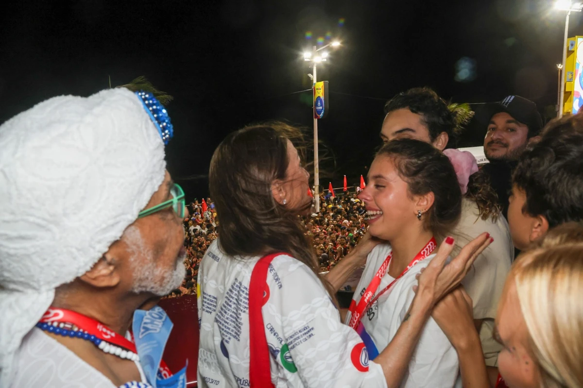 Caetano  Gil e Flora no Expresso 2222 por AgNews/Tomzé Fonseca