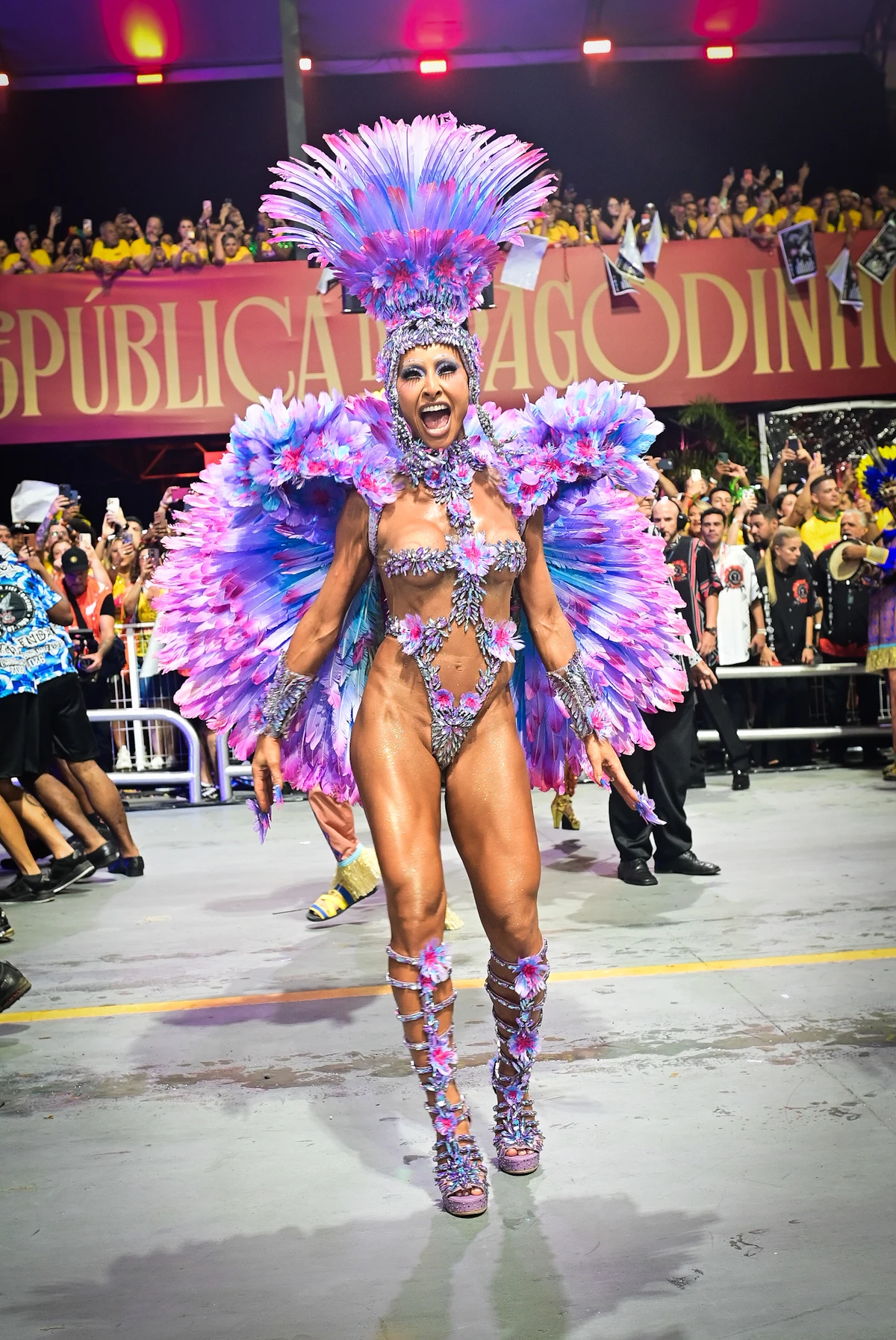 Sabrina Sato pela Gaviões da Fiel por Leo Franco /AgNews