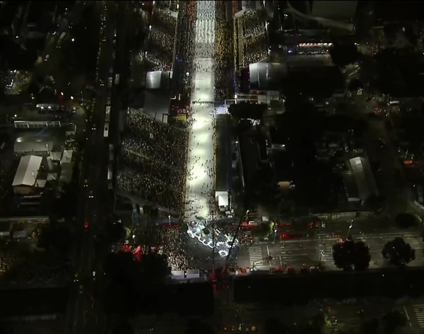 Desfile da Portela no Carnaval 2026 por Reprodução/TV Globo