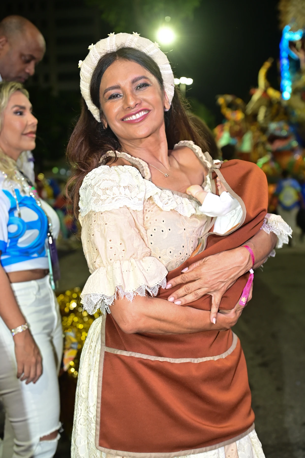 Dira Paes na Acadêmicos de Niterói na Marquês de Sapucaí por Leo Franco / AgNews