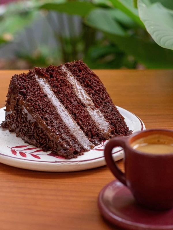 Falka Confeitaria: fica na Rua Artur de Sá Menezes, nº150, Pituba. @falkaconfeitaria por Reprodução