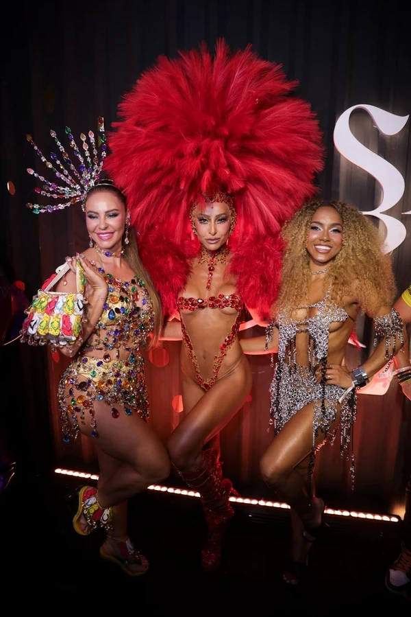 Paolla Oliveira, Sabrina Sato, Mayara Lima por Divulgação/N1