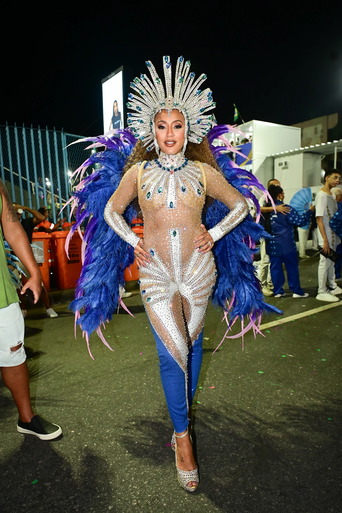 Sheron Menezzes na concentração da Portela por Leo Franco / AgNews