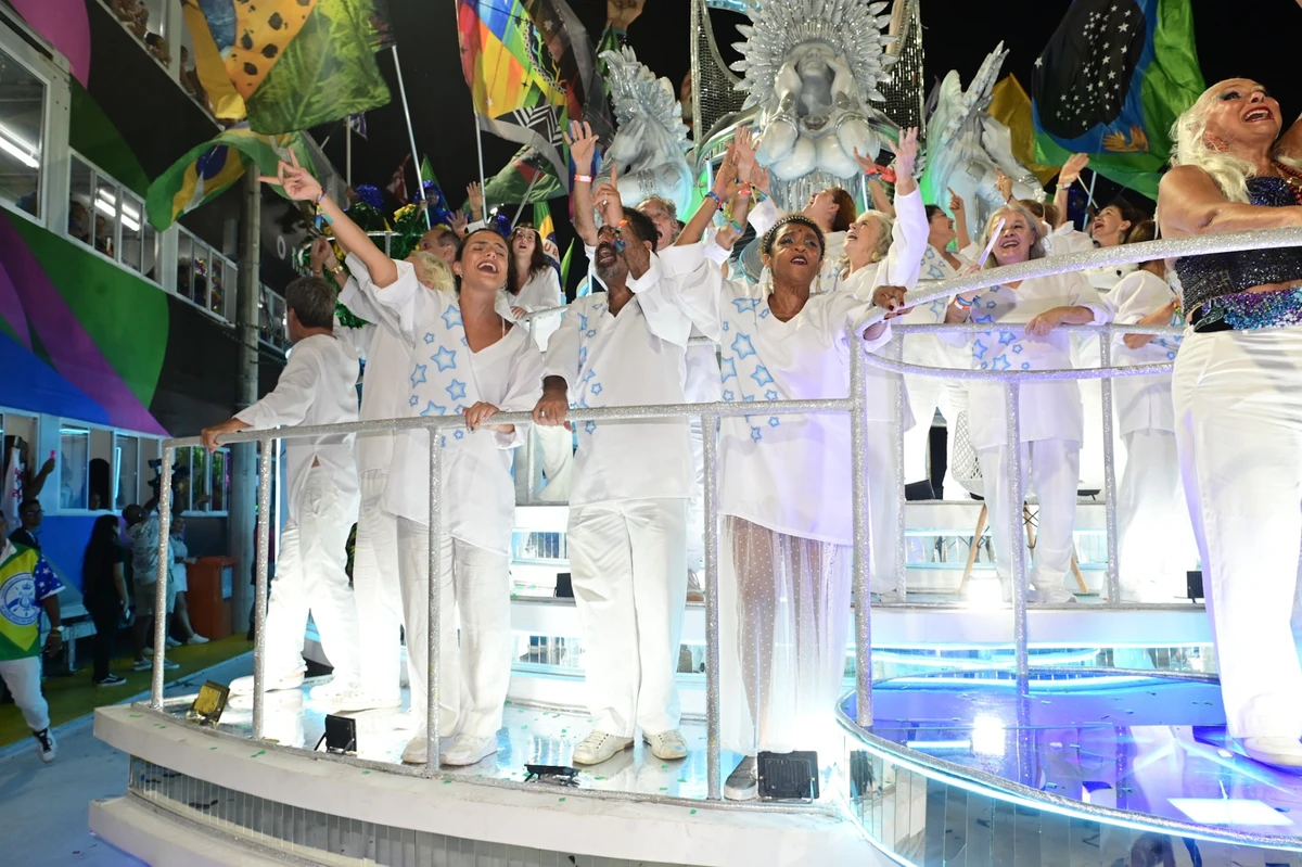 Acadêmicos de Niterói por Leo Franco / AgNews