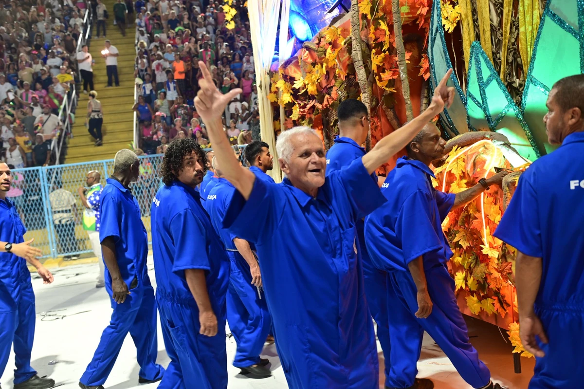 Acadêmicos de Niterói por Leo Franco / AgNews