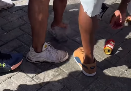 Celular solta fumaça no circuito Osmar por Reprodução/@oquefazeremsalvador