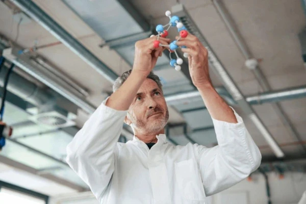 Cientistas por Shutterstock