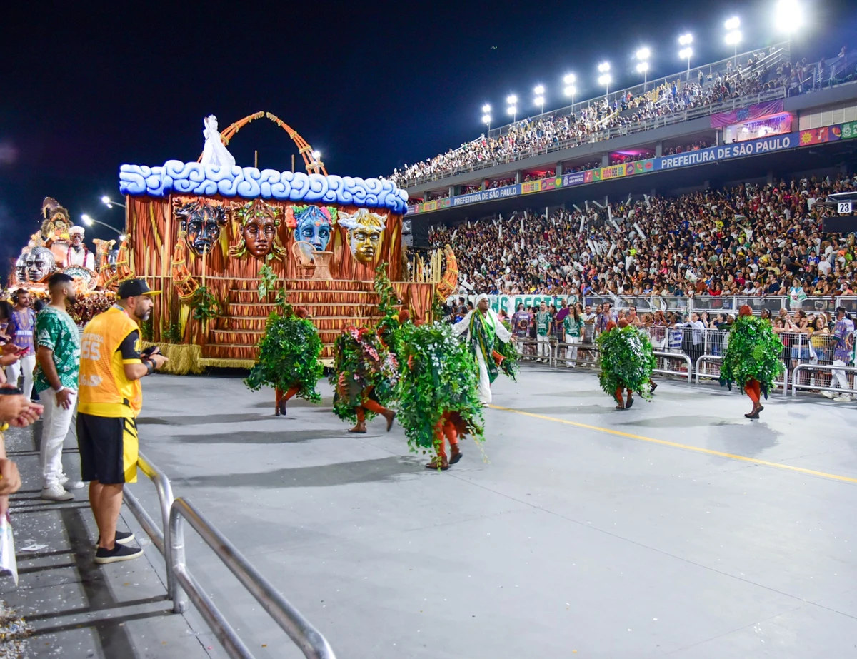 Desfile da Acadêmicos da Tucuruvi do acesso 1 das escolas de samba de SP por Edu Araujo/ Agnews