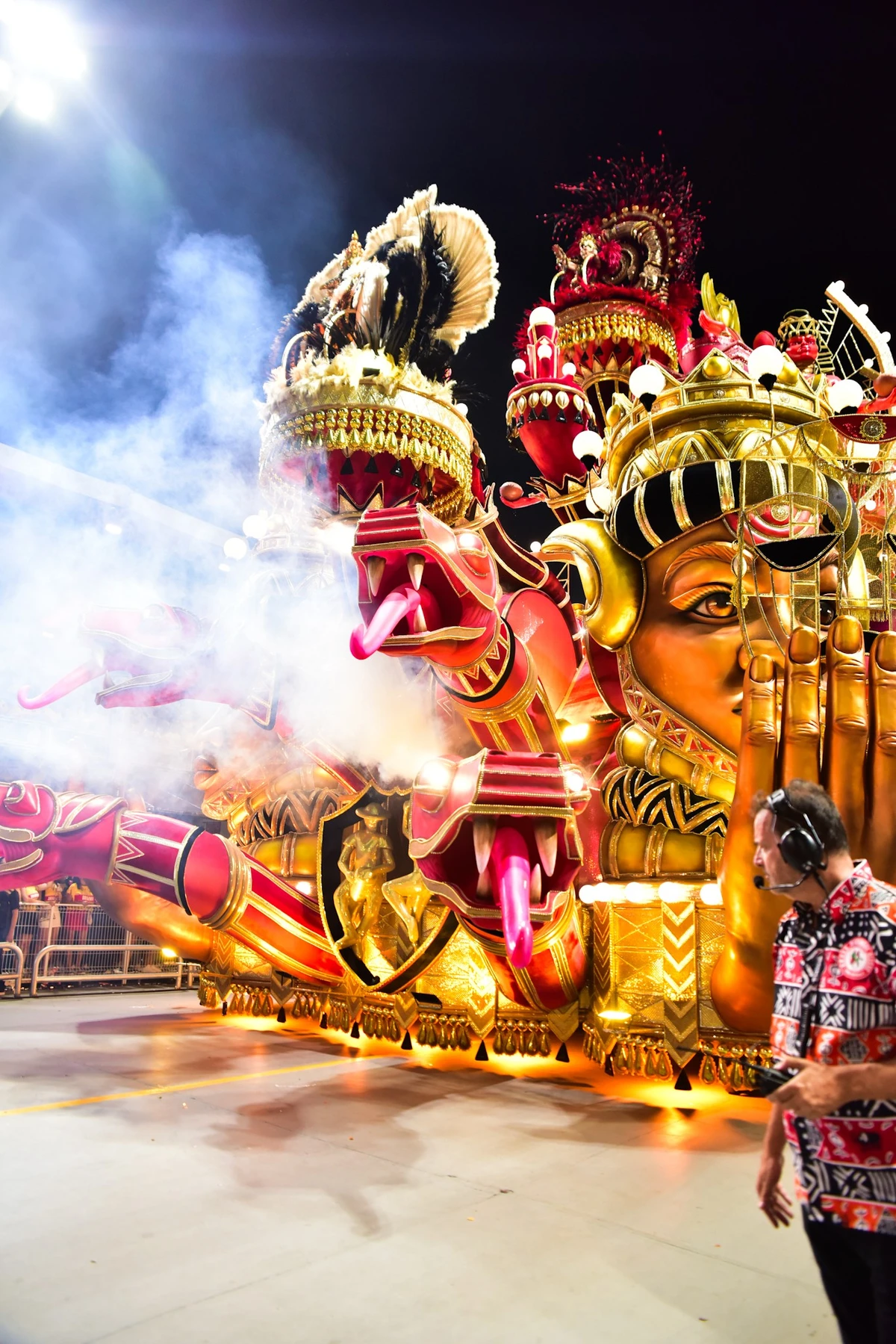 Desfile da Mocidade Alegre por Natália Rampinelli/ AgNews