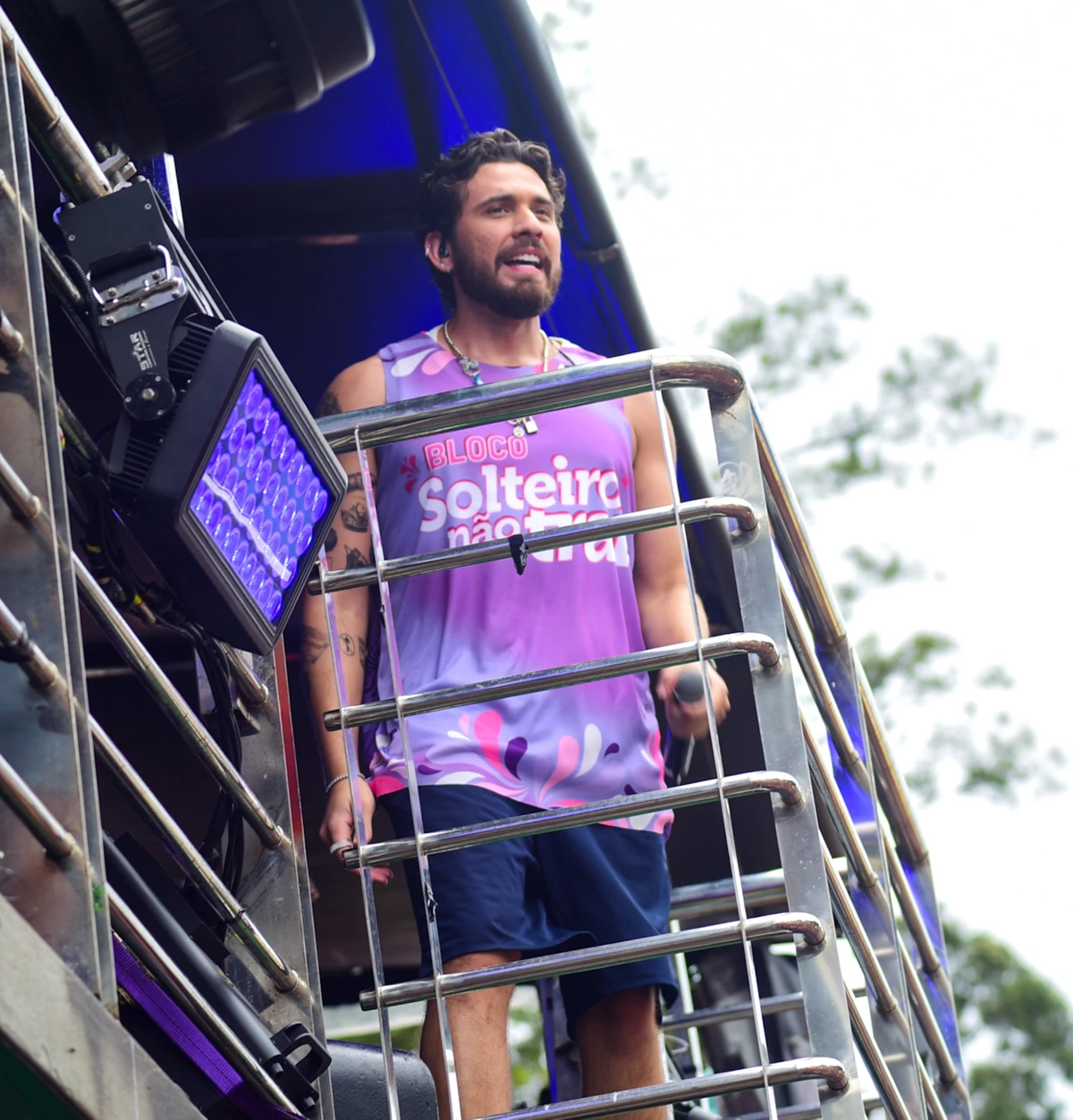 Gustavo Mioto no Parque Ibirapuera, em São Paulo por Edu Araujo/ Agnews