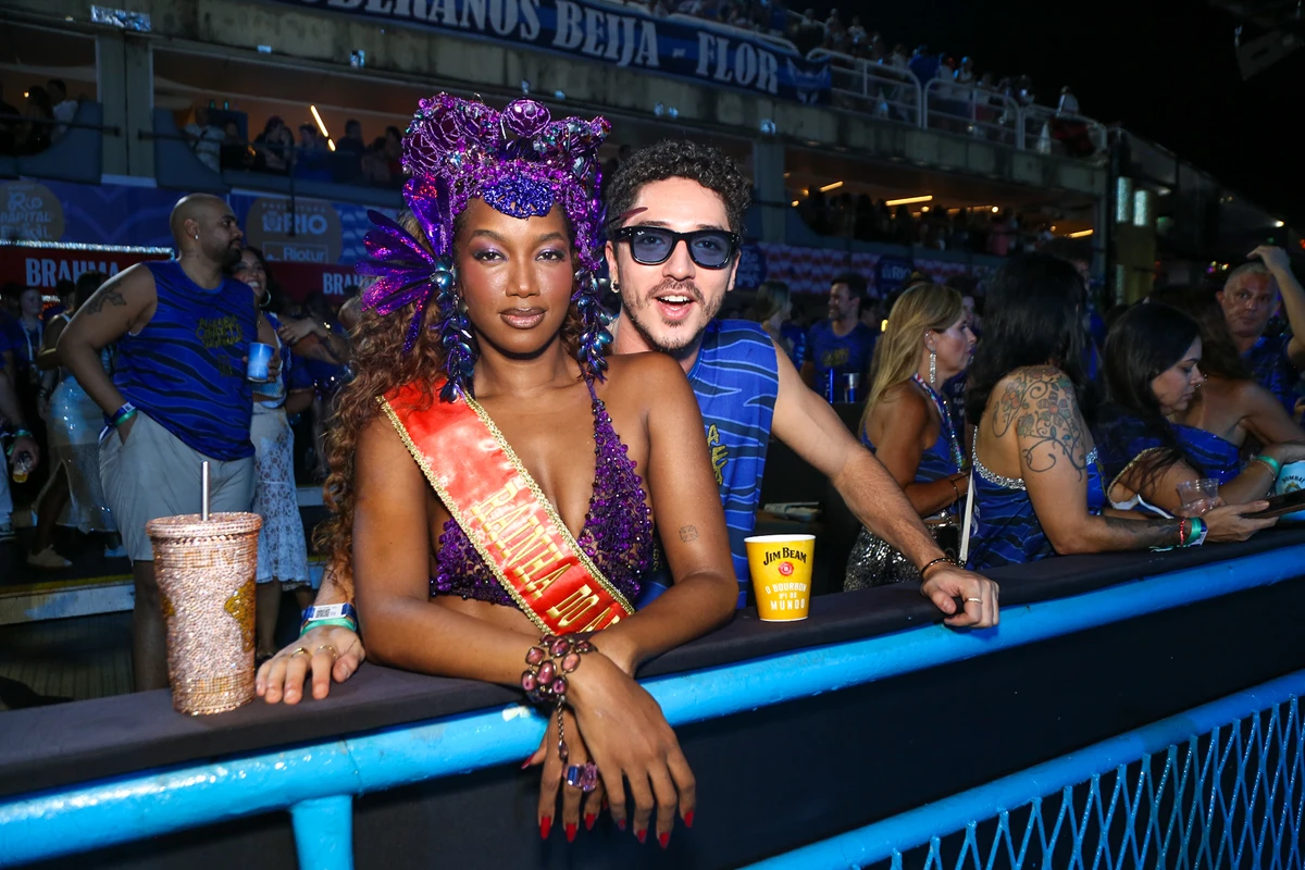 Iza assume namoro com beijão no ator João Vitor Silva, o Pedrinho do Sítio por Dilson Silva/AgNews