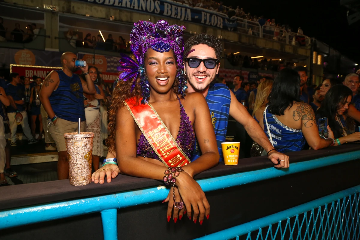 Iza assume namoro com beijão no ator João Vitor Silva, o Pedrinho do Sítio por Dilson Silva/AgNews