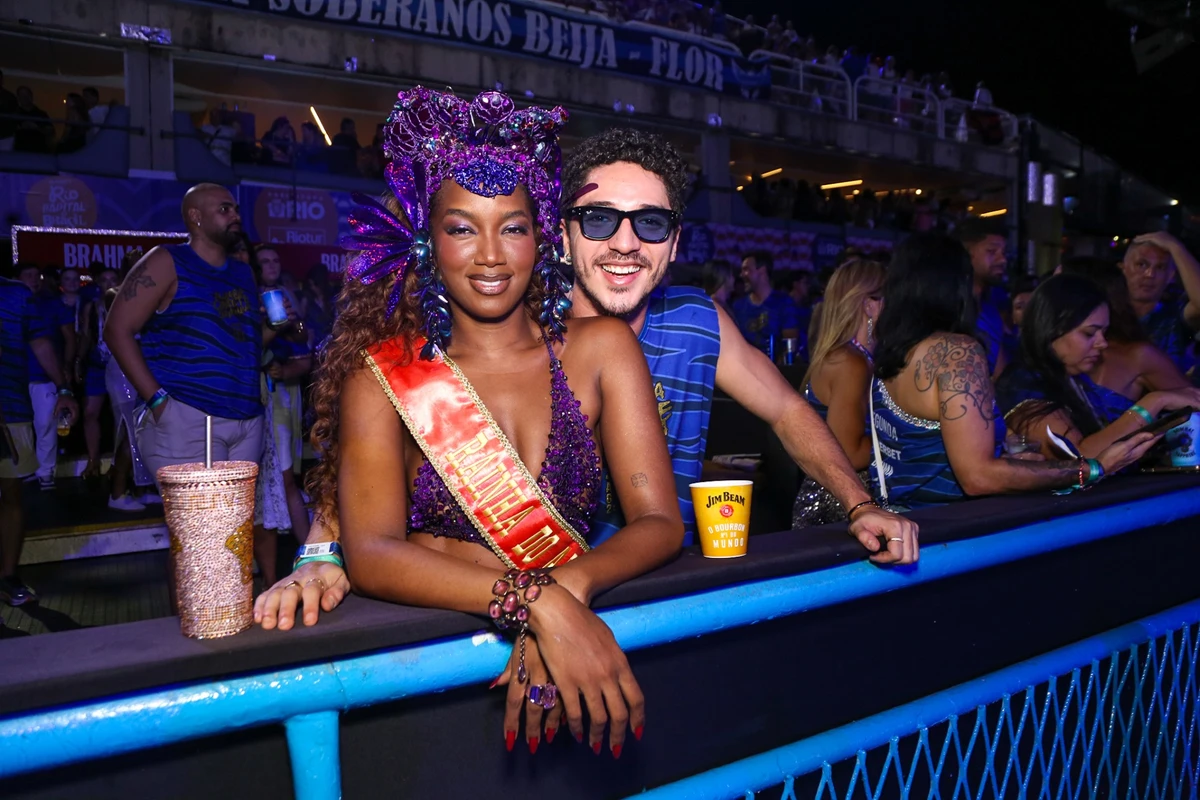 Iza engata novo romance com ator João Vitor Silva por Dilson Silva/Agnews