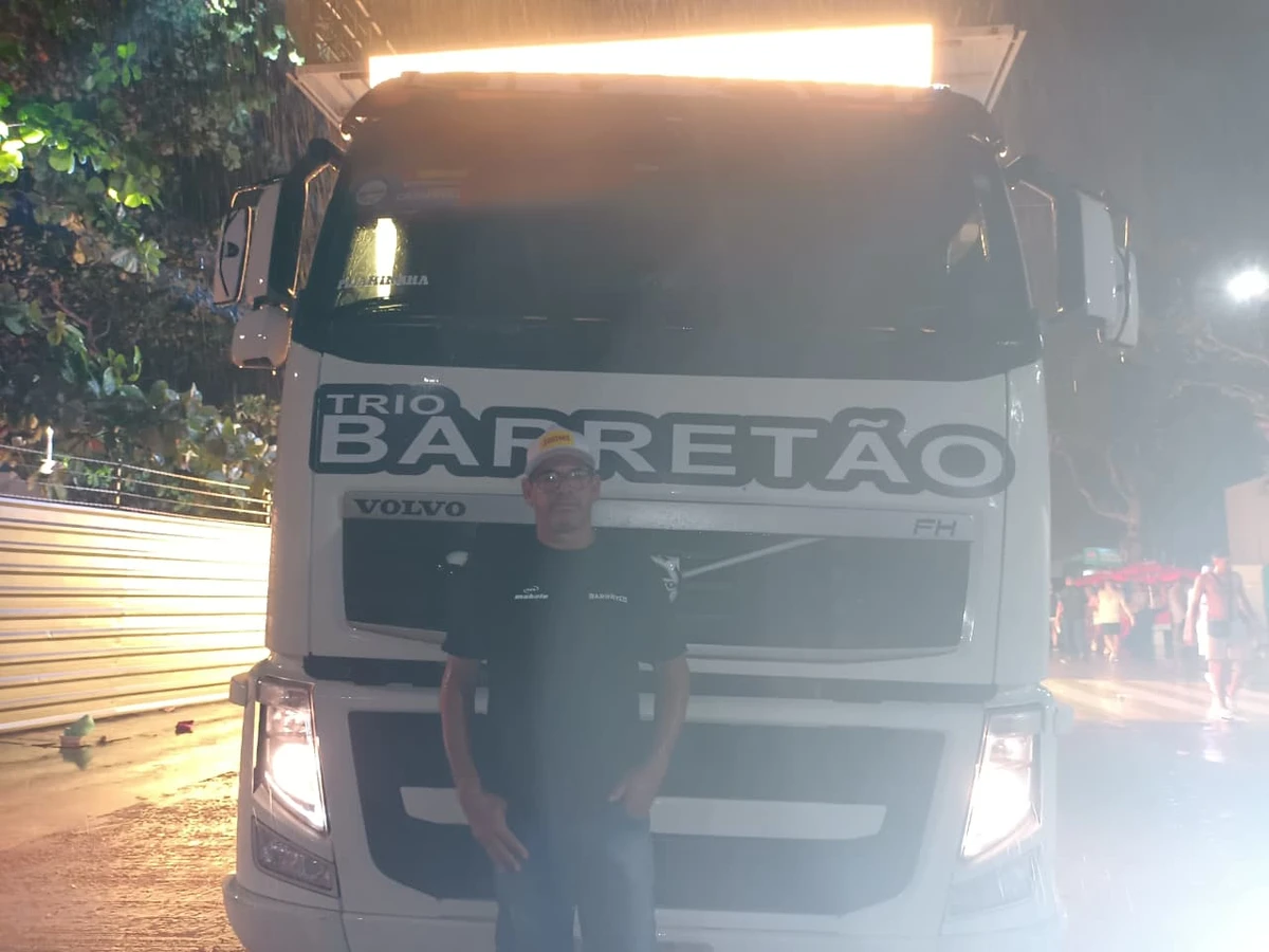 José Roberto, motorista de trio elétrico de 56 anos