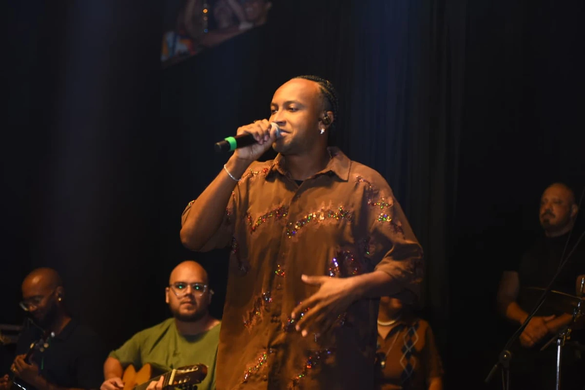 Thiaguinho por divulgação