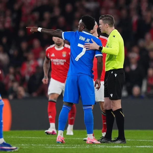 Vini Jr denunciou ofensa racista de jogador argentino por Reprodução