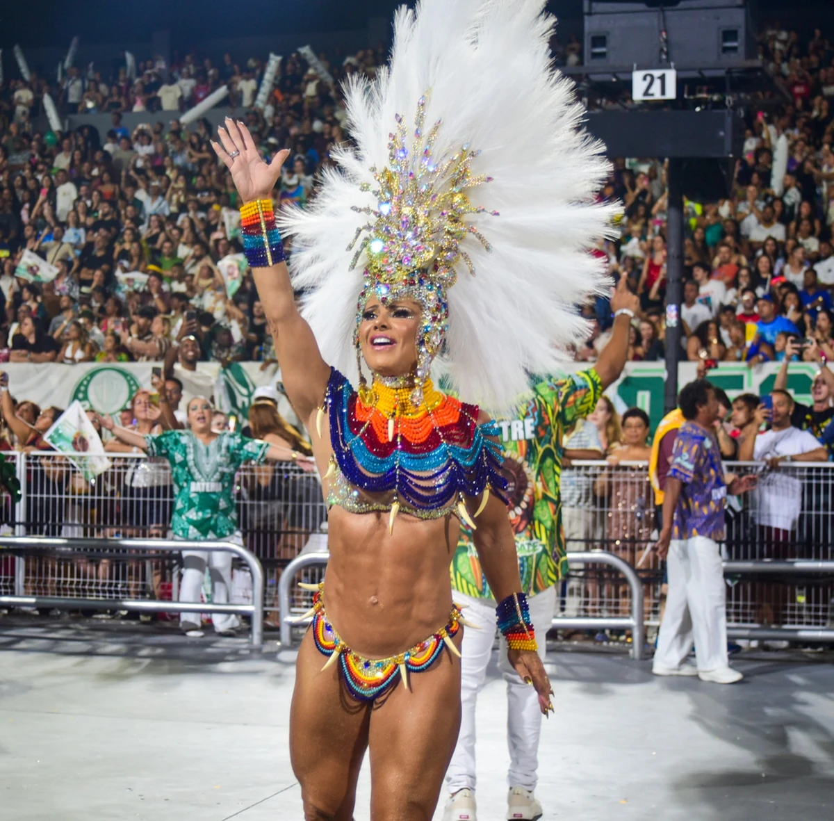 Viviane Araújo usa mesma fantasia que utilizou no desfile de 2012 pela Mancha verde para desfile do acesso 1 das escolas de samba de SP por Edu Araujo/ Agnews 