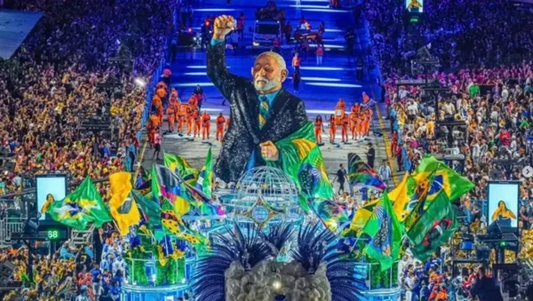 Acadêmicos de Niterói, que homenageou Lula, foi rebaixada no Carnaval Carioca