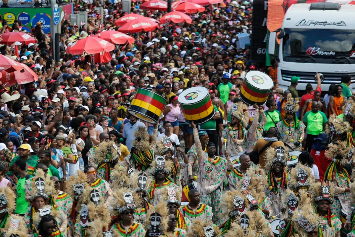 Carnaval no Campo Grande por Arisson Marinho