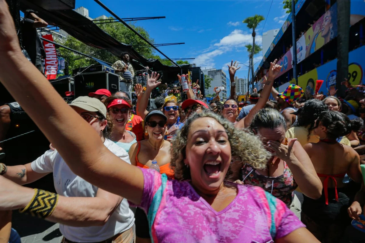 Carnaval no Campo Grande por Arisson Marinho