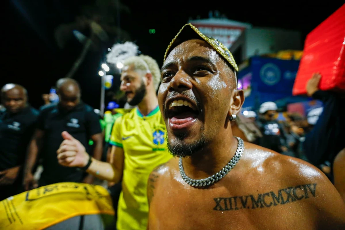 Carnaval no Campo Grande por Arisson Marinho