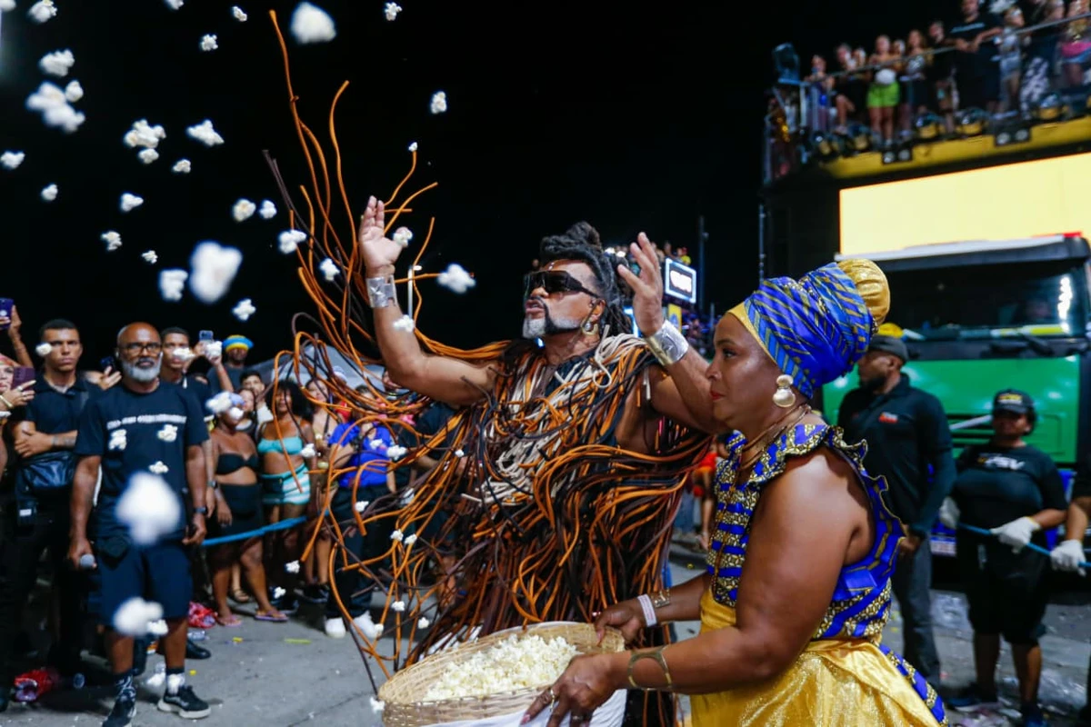 Carnaval no Campo Grande por Arisson Marinho
