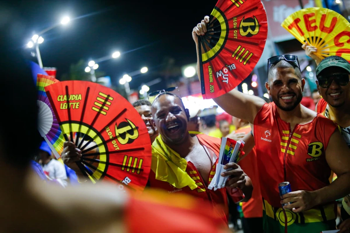 Carnaval no Campo Grande por Arisson Marinho