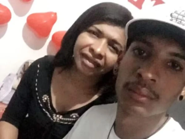 David com a mãe por Reprodução