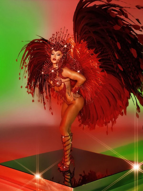 Virginia Fonseca mostra fantasia tecnológica de 15 kg para estreia na Grande Rio por Reprodução/Instagram