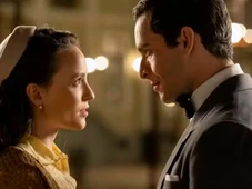 Imagem - Celso declara amor a Estela e clima esquenta

 em 'Êta Mundo Melhor!' desta quinta (19)