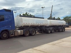 Imagem - Quatro pessoas são presas por esquema de roubo de cargas e caminhões