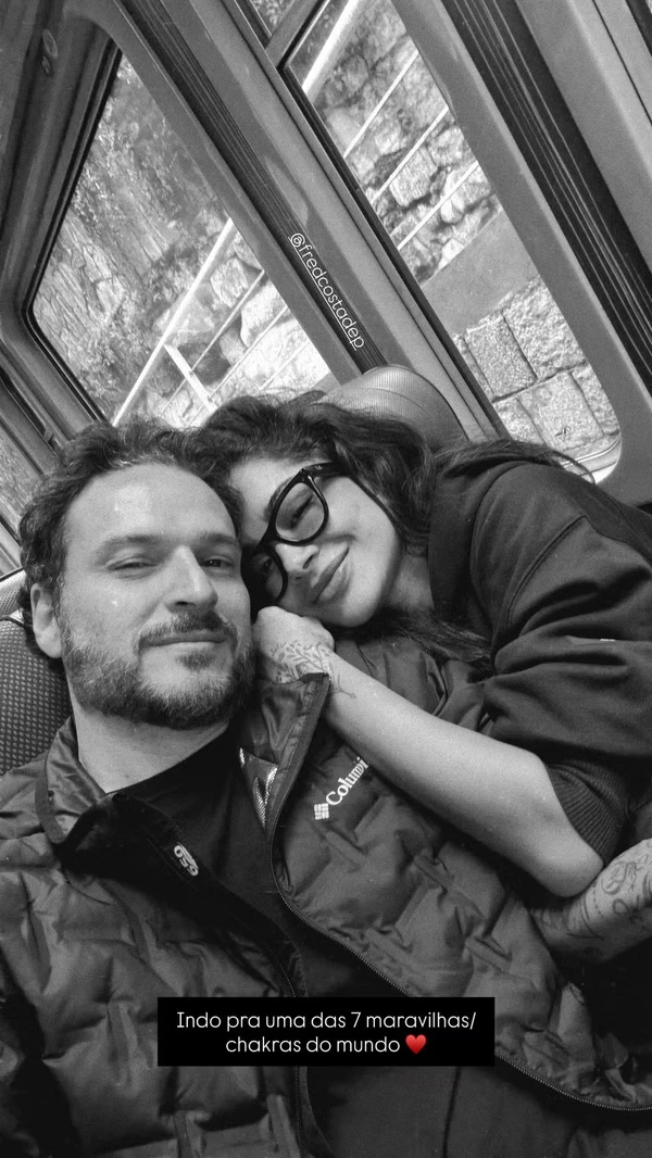 Aline Campos com o novo namorado, o deputado federal Fred Costa por Reprodução/Redes Sociais  