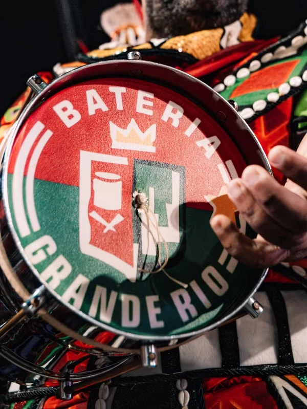 Bateria da Grande Rio por Reprodução/Instagram @riocarnaval