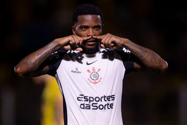 Cacá está próximo de se tornar o novo zagueiro do Vitória