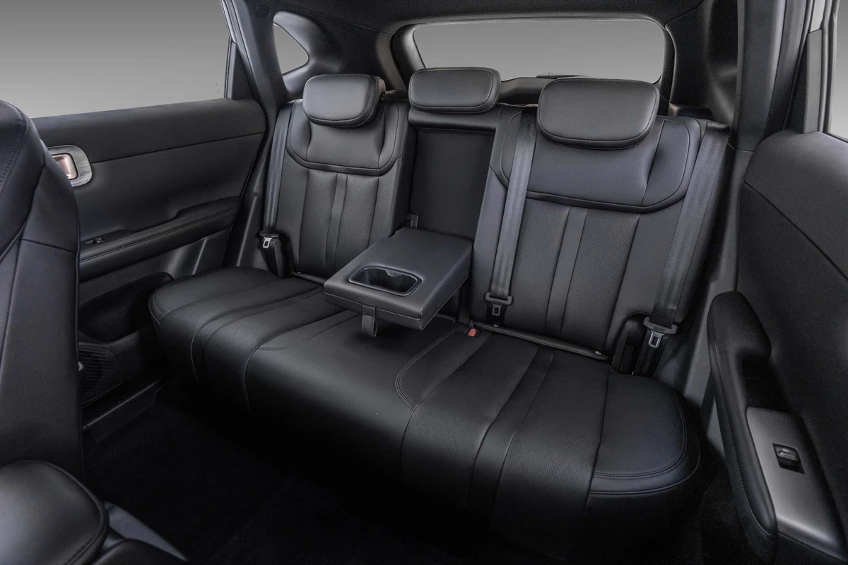 Há saídas de ar para a parte traseira do veículo por Divulgação